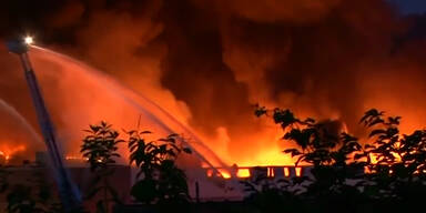 Riesiges Feuer in Cleveland