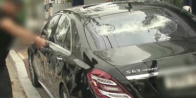 150918_MercedesZerstoert.Standbild001 - Kopie.jpg