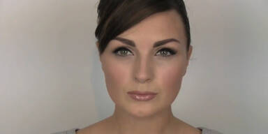 151008_TutorialMakeUp01Audrey.Standbild001.jpg