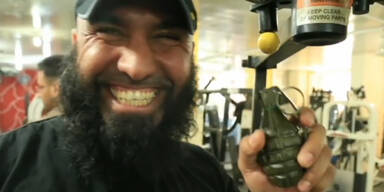 151130_Mann-killt-ISIS.Standbild001.jpg