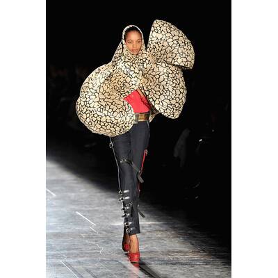 Philip Treacy F/S 2013