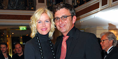 Gro&szlig;es Staraufgebot beim Festspielball