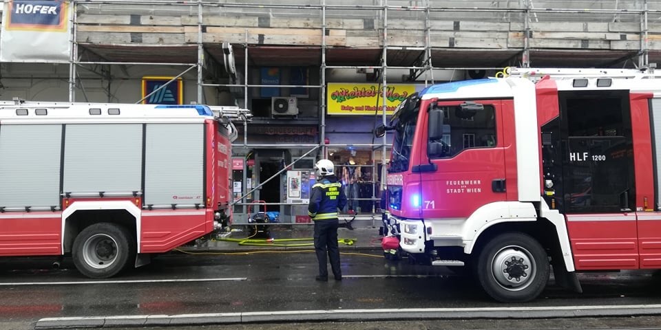 Feuerwehreinsatz Wien Mann zündet Ex-Freundin an