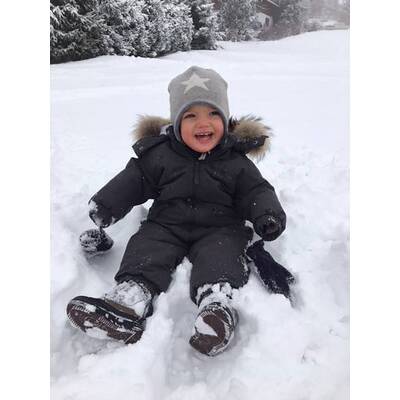 Schwedens Prinzessinnen-Kinder toben im Schnee