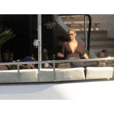 Leo & Bar urlauben mit Naomi & Vladislav