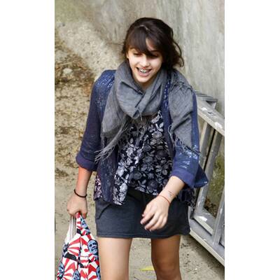 Lourdes Fashion-Styles