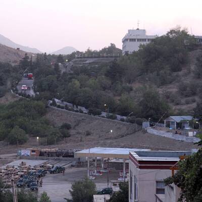 ISAF-Truppen befreien Hotel in Kabul