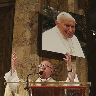Jorge Mario Bergoglio zum Papst gewählt