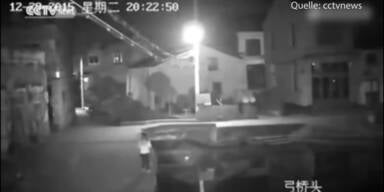 Wegen Handy: Frau ertrunken!