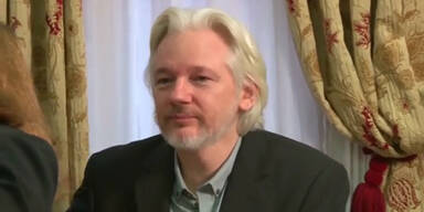 160204_Assange.Standbild001.jpg