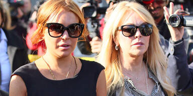 Lindsay Lohan, Dina Lohan