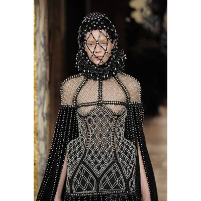 Alexander McQueen H/W 2013