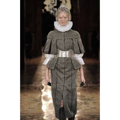 Alexander McQueen H/W 2013