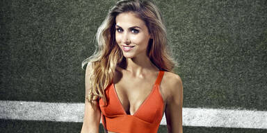 Sexy! Götze- Freundin zeigt sich fast nackt!