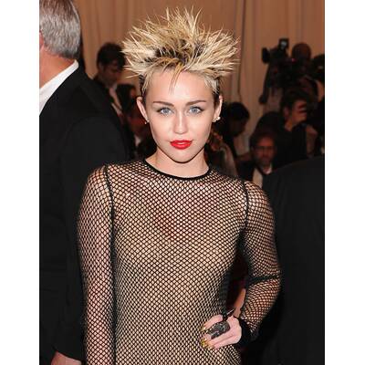 Miley Cyrus Hairstyle im Wandel der Zeit 