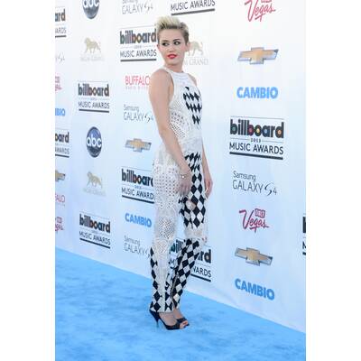 Star-Style Billboard Awards 2013