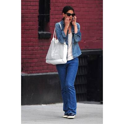 Katie Holmes in Outfit von gestern!