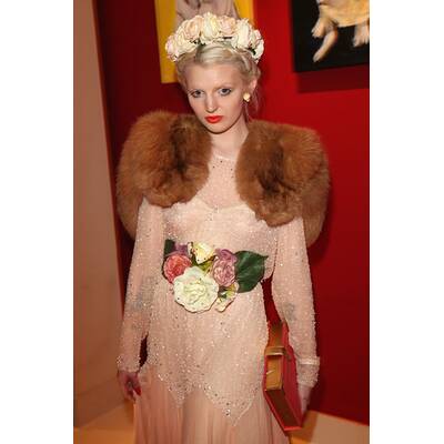 Herzogin Kates Cousine zieht blank