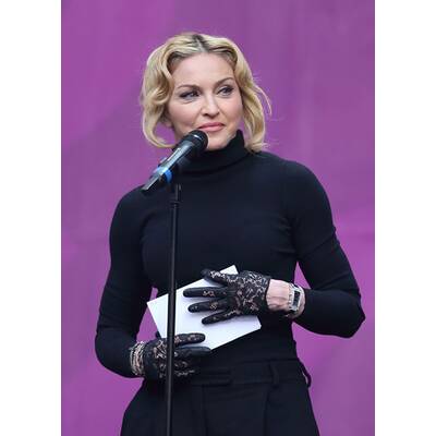 Madonna mit aufgedunsenem Gesicht