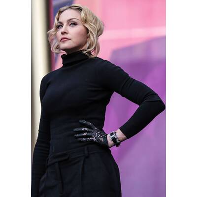 Madonna mit aufgedunsenem Gesicht