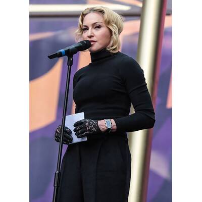 Madonna mit aufgedunsenem Gesicht