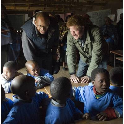 Vuvuzela & Raubtiere: William & Harry in Afrika