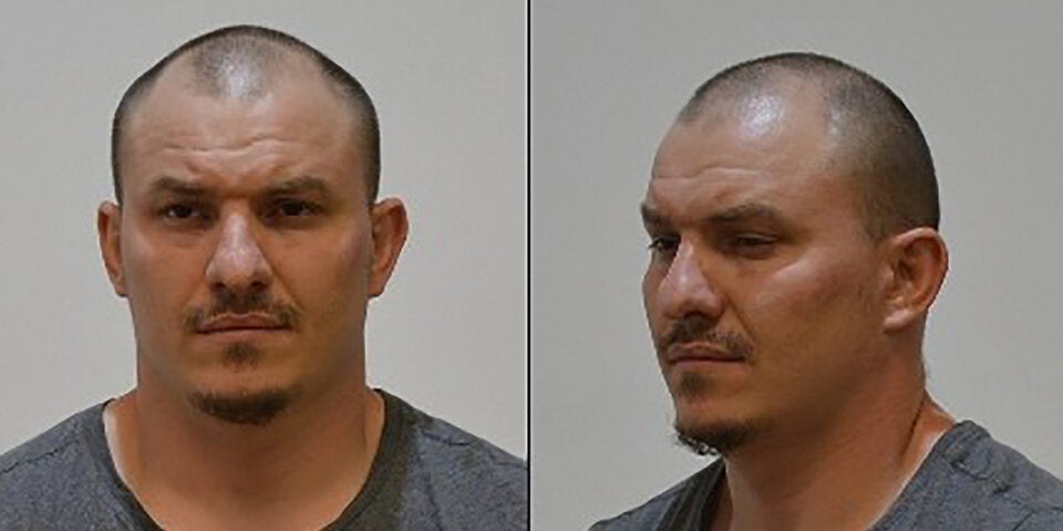 Hinweise zum Aufenthalt des Gesuchten werden unter der Nummer 059133-30-3333 erbeten.