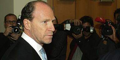 Staatsanw&auml;lte ermitteln gegen Schlaff