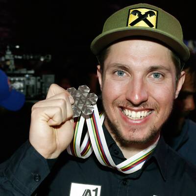 So feierte Hirscher seine Silbermedaille