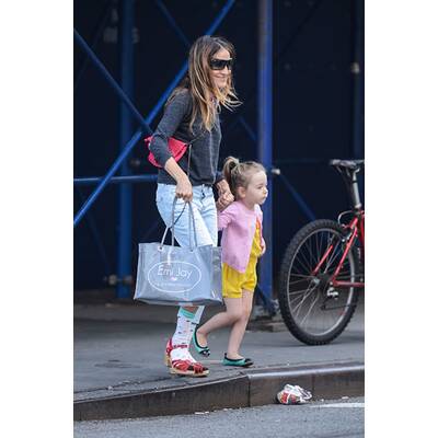 Sarah Jessica Parker: Sandalen mit Socken