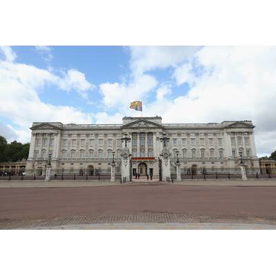 Queen feiert Geburtstag bei 