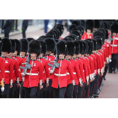 Queen feiert Geburtstag bei 
