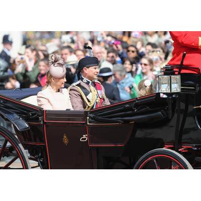 Queen feiert Geburtstag bei 