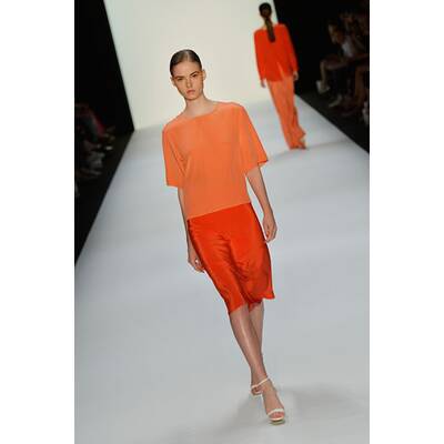 Hien Le Show - Mercedes-Benz Fashion Week 