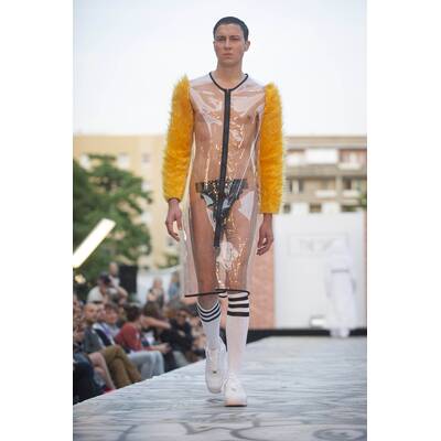 Bonnie Strange Fashion Show 