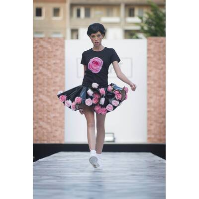 Bonnie Strange Fashion Show 