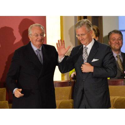 Belgiens König dankt ab: Bal National