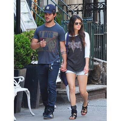 Taylor Lautner & Marie Avgeropoulos