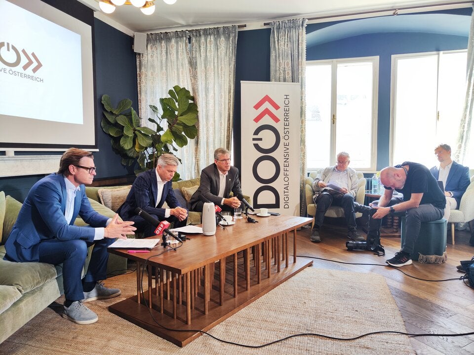 Thomas Kicker, CEO von Magenta, Thomas Arnoldner, A1 Group Deputy CEO und Rudolf Schrefl, Drei