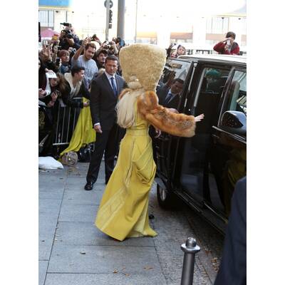 Lady Gaga skurril unterwegs in Berlin