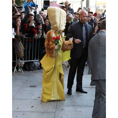 Lady Gaga skurril unterwegs in Berlin