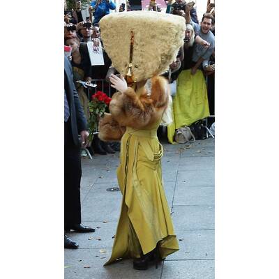 Lady Gaga skurril unterwegs in Berlin