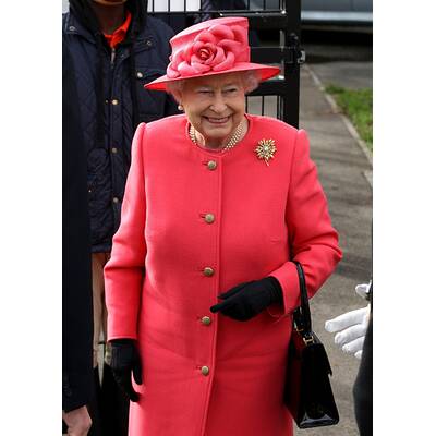 Stilvergleich Queen Elizabeth II und Herzogin Kate