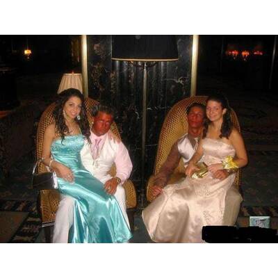 Die schlimmsten Abschlussball-Fotos aller Zeiten!