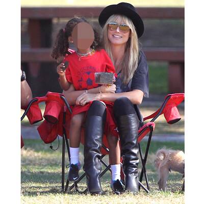 Heidi Klum mit ihren Kids und Martin Kristen beim Fußballspiel.