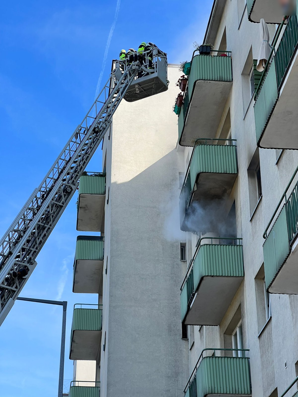 Zwei Verletzte bei Zimmerbrand in Wien
