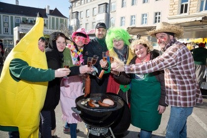 Narren laden zum Faschingshöhepunkt