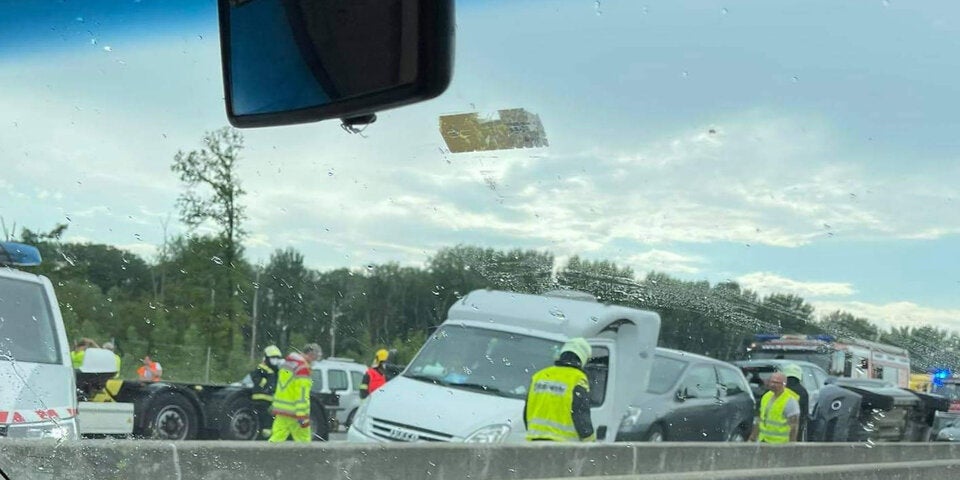 Stau-Chaos nach Unfall auf der A22