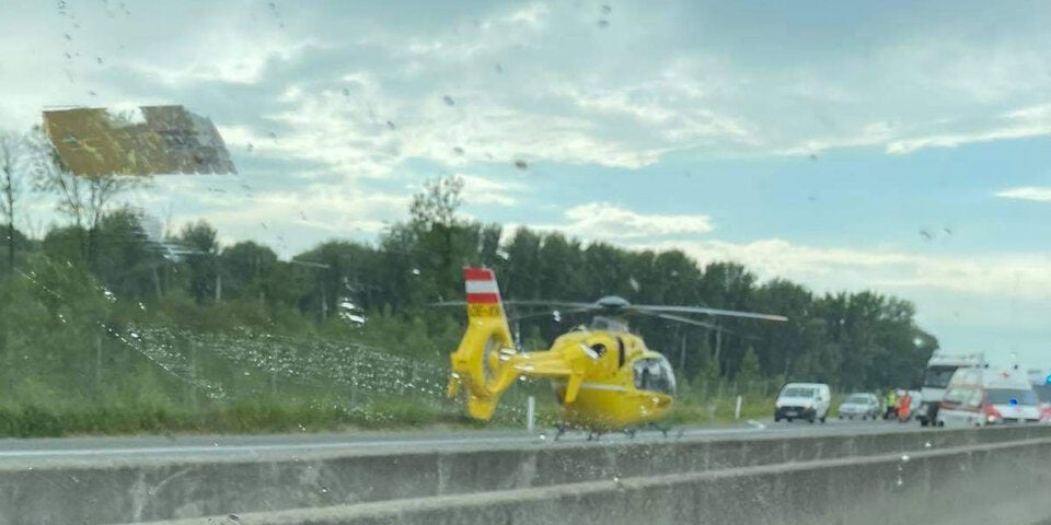 Stau-Chaos nach Unfall auf der A22