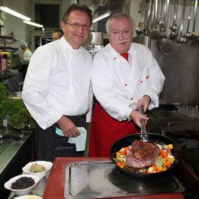 Bürgermeister Michael Häupl kocht
